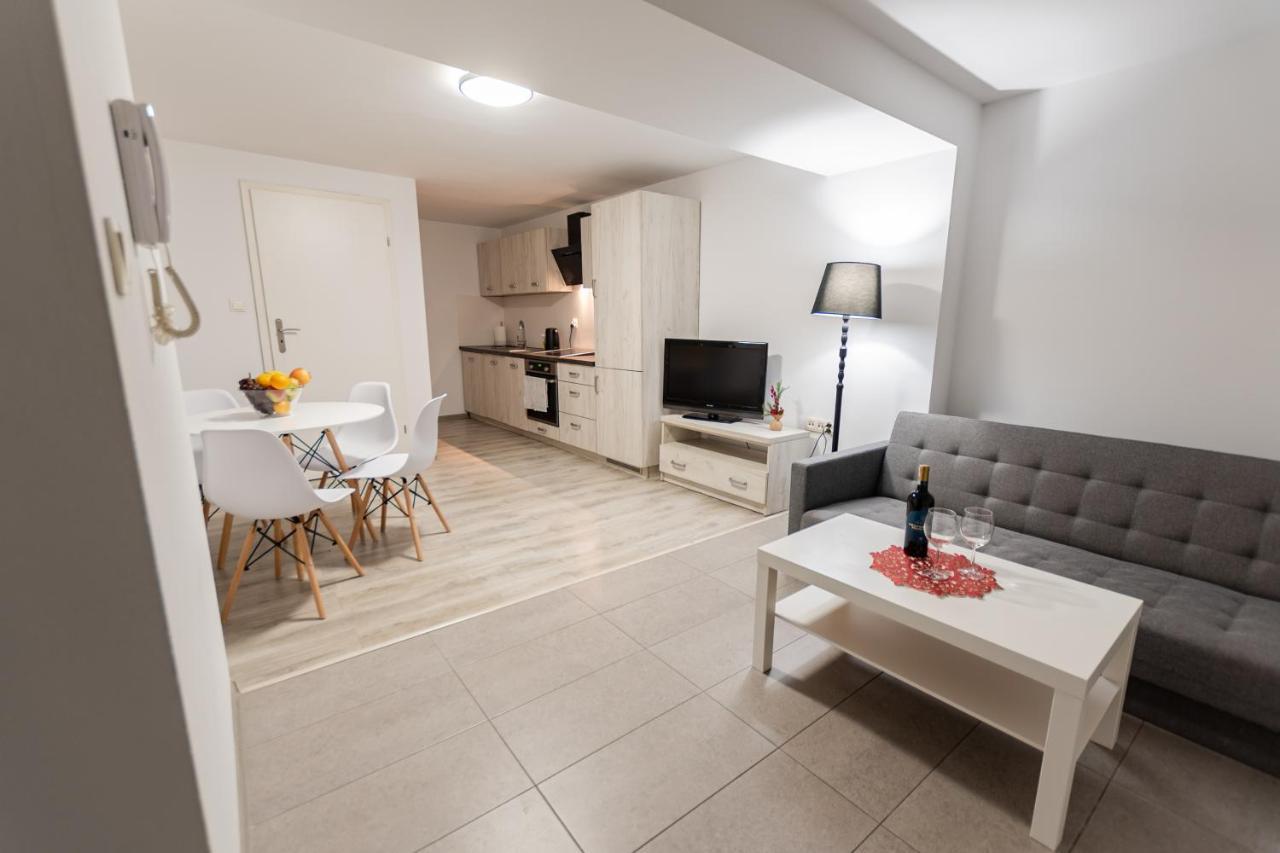 Appartamento Apartament Krakowska Częstochowa Esterno foto